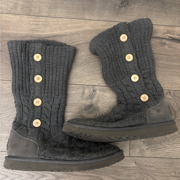 NEW Ugg Australia Gray Leland Cable Knit Button Boots  UGG Leland Gray Knit Button Women\'s Boots